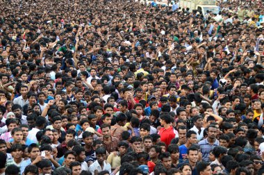 Amravati, Maharashtra, Hindistan - 24 Ağustos - Hindistan 'ın Maharashtra kentinde Tanrı Krishna' nın doğumunu kutlamak için Dahi Handi festivalinde 