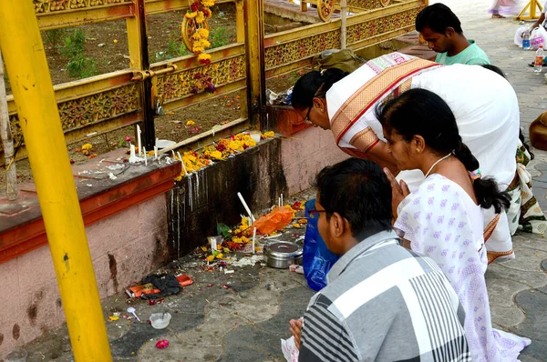 stock image NAGPUR, INDIA - 14 MAY 2014: Unidentified people visit the Buddhist monument Deekshabhoomi. It is an important pilgrim place.