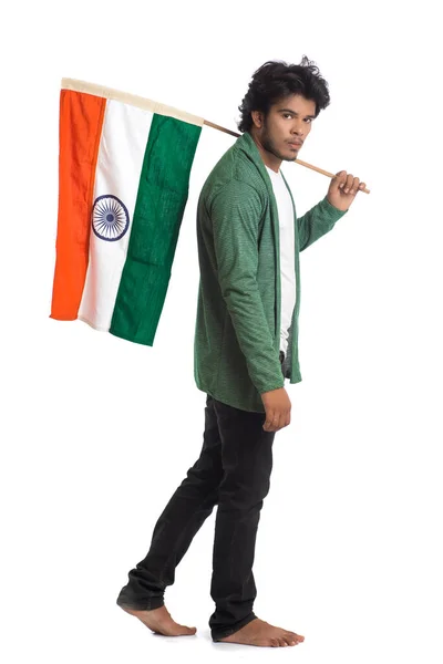 Joven Con Bandera India Tricolor Sobre Fondo Blanco Día Independencia —  Fotos de Stock