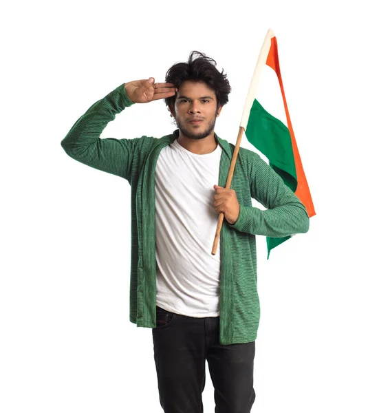 Fiatal Férfi Indiai Zászló Vagy Trikolor Fehér Alapon Indiai Függetlenség — Stock Fotó