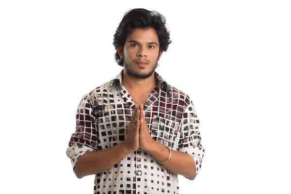 Homem Cumprimentando Namaste Mãos Representando Tradicional Indiano Saudação Namaste Bem — Fotografia de Stock