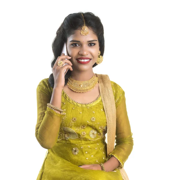 Young Indian Traditional Girl Using Mobile Phone Smartphone Isolated White — Stock Photo, Image