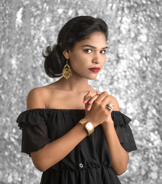 Portrét Krásné Mladé Dívky Detailní Tvář Krásného Indického Modelu Textuře — Stock fotografie