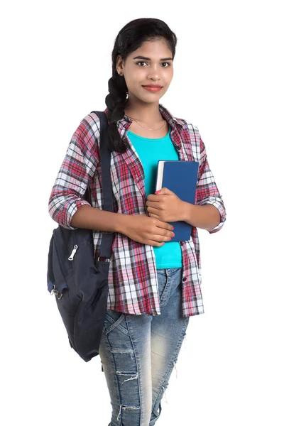 Jovem Mulher Indiana Com Mochila Segurando Cadernos Posando Fundo Branco — Fotografia de Stock