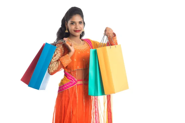 Beautiful Indian Young Girl Holding Shopping Bags While Wearing Traditional — Stock Photo, Image