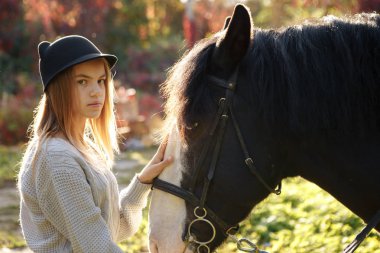 At - su aygırı terapi ile tedavi