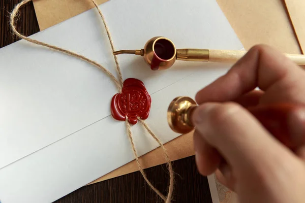 Eski belge üzerinde metal balmumu noter stamper. Hukuk Bürosu — Stok fotoğraf