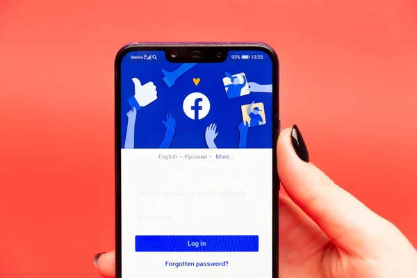 26 08 2019 Tula: Facebook on the phone display. Logo — Stok Foto