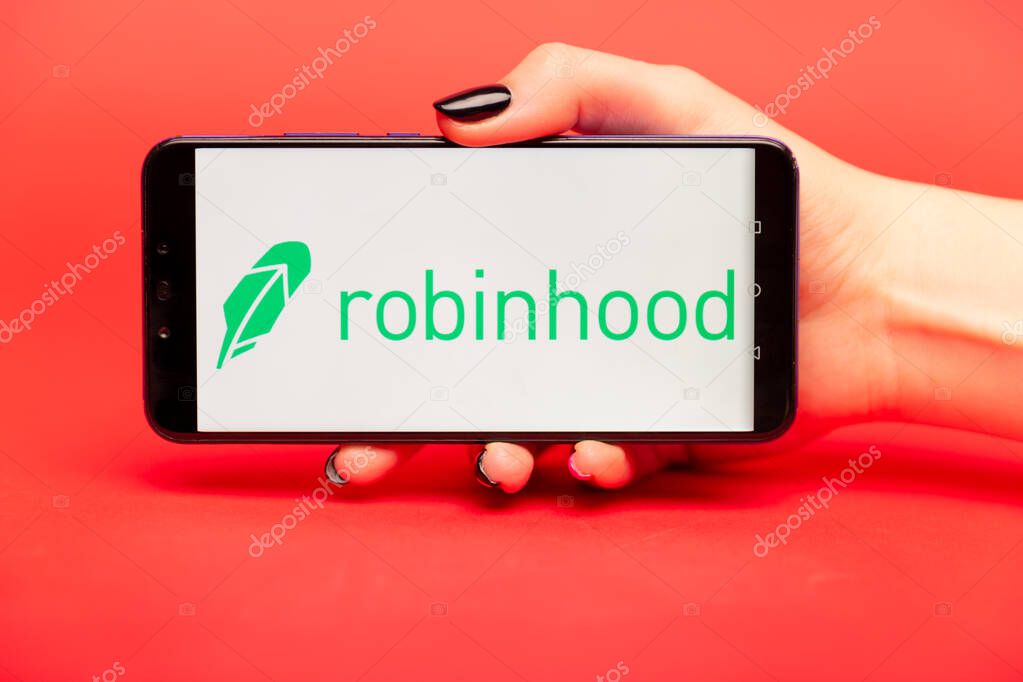 26 08 2019 Tula: robinhood on the phone display