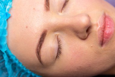 Elektrik darsonval yüz masajı yordamı salonu alma