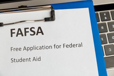 Fafsa. Tabletteki öğrenci yardımı başvuru formu.