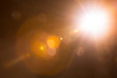 Siyahta soyut Doğal Güneş parlaması