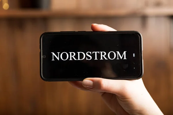 Tula Rosja 16.01.20 Nordstrom na wyświetlaczu telefonu izolowany. — Zdjęcie stockowe