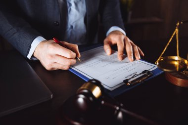 Kadın noter damgalama anlaşması, şirket sekreteri, resmi belge, geçerlilik