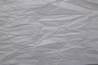 Diş hekimi randevusu, diş hekimliği aletleri ve diş hijyenisti kontrol konsepti. Diş modelleri takma dişler ve koyu gri üzerine stomatoloji aletleri. Düzenli kontroller oral sağlık için gereklidir