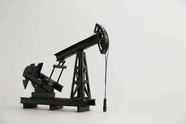 Kağıt mock-up yağ pompası, mineraller, paralar, maden çıkarma