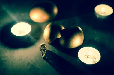 Altın kafatası kuş.