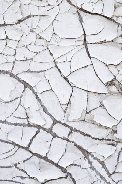 eski beyaz kırık boya