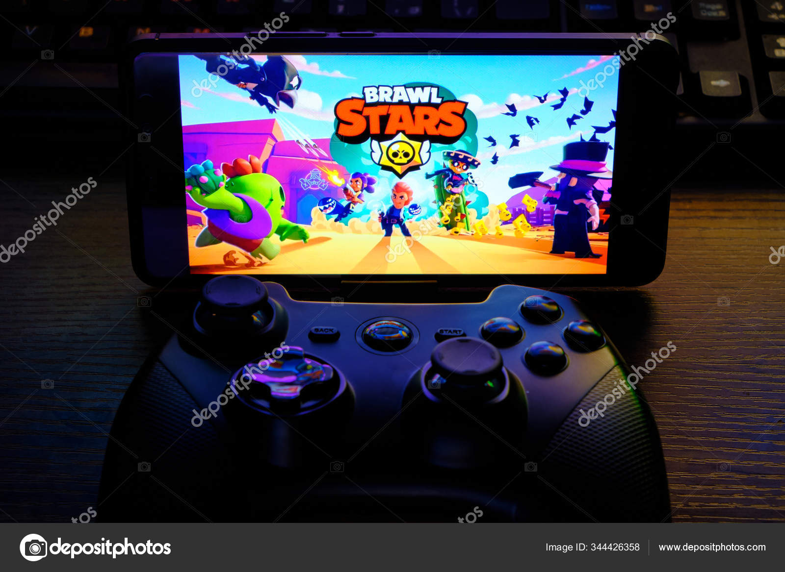 Kostanay Cazaquistao 12 De Fevereiro De 2020 Joystick E Telefone Celular Com O Logotipo Do Popular Jogo Brawl Stars Da Supercell Fotografia De Stock Editorial C Freeman83 344426358 - brawl stars fundo para pesonalizados