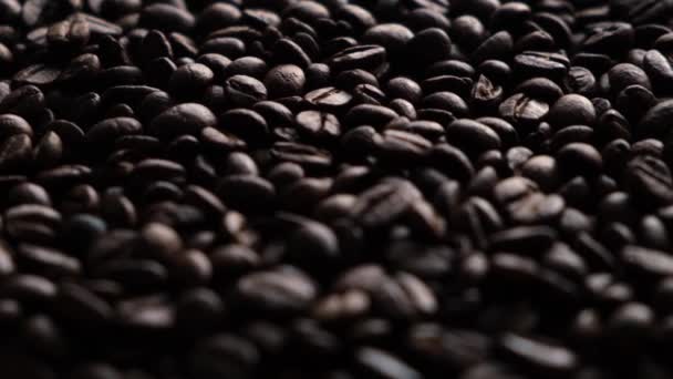 Koyu Kahve Çekirdekleri Kapanıyor Rotasyon Genel Bakış Lezzetli Tahıllar — Stok video