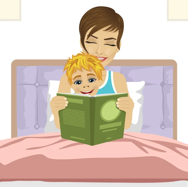 Giovane madre leggendo racconto storia a suo figlio insieme seduto sul letto — Vettoriale Stock