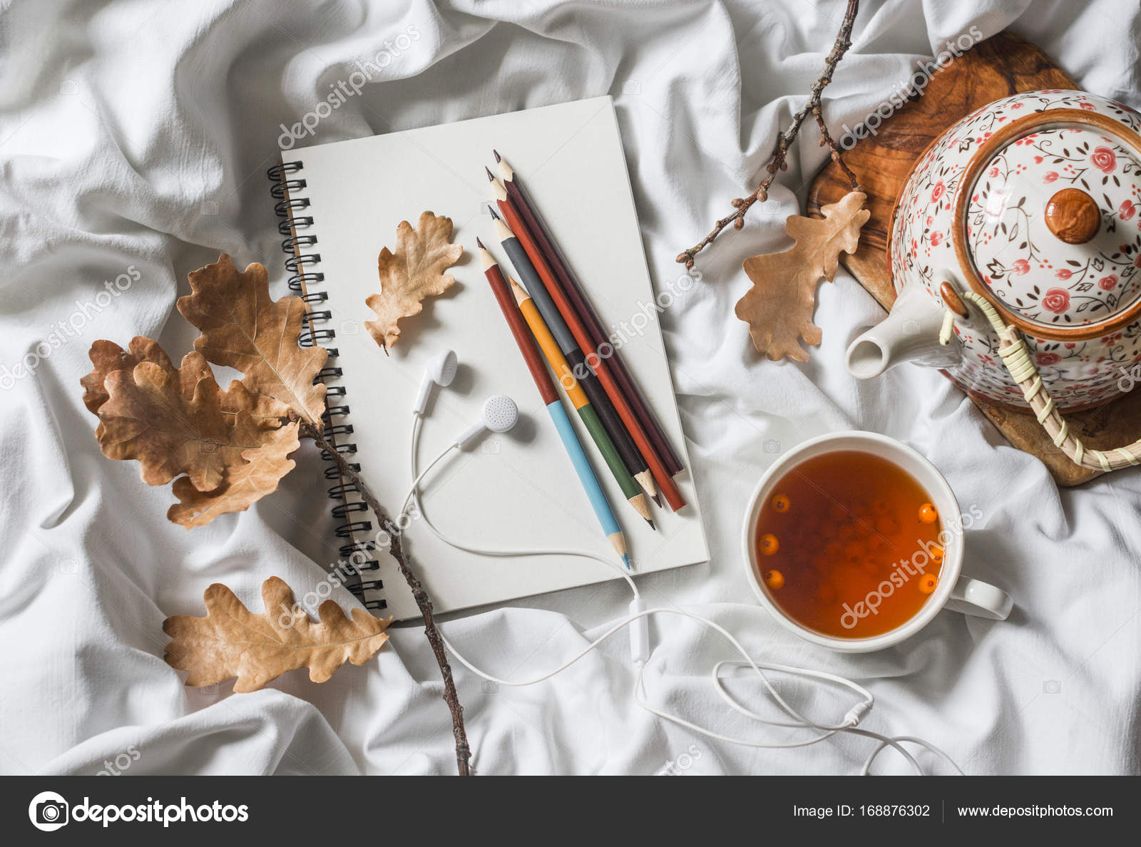 Bloc Notes Crayons De Couleur De Dessin Feuilles De Thé De