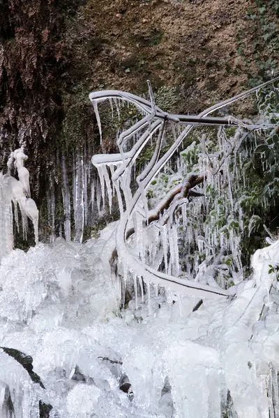 La cascata ghiacciata - Conca della Campania — Foto Stock