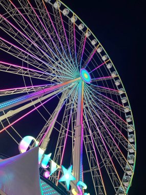 Londra, Uk - 2 Aralık 2019 Hyde Park Win 'deki dönme dolap