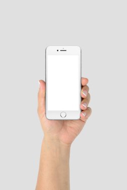 Açık gri arka planda izole edilmiş kadın el ele telefon modelidir (124; Uygulama & UI Model) 