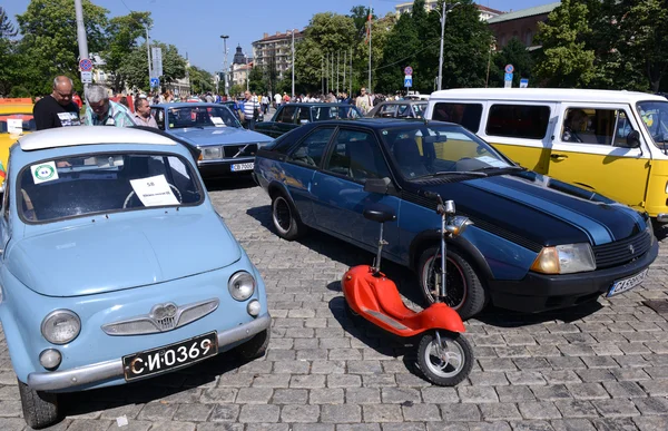 Retro-Auto auf Oldtimer-Parade 2016 am 11. Juni 2016 in Sofiq, Bulgarien. — Stockfoto