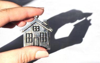 Ev, konut yapı, kredi, gayrimenkul veya yeni bir ev concept satın alma modeli.