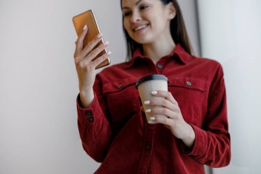 Modern bir ofis çalışma sürecinde