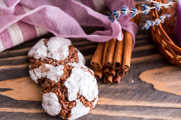 Choklad cookies med lavendel. — Stockfoto