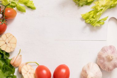 sebze malzemeler. kereviz maydanoz ve garlic.preparing, sağlıklı yemek. Alan üst görünüm Kopyala