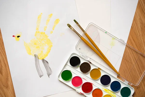 Dzieci rysunek wody kolor farby na papierze — Zdjęcie stockowe