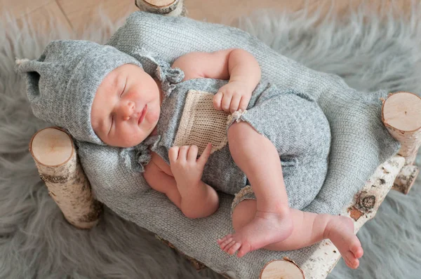 Sleeping Cute Newborn Wooden Bed Made Birch Gray Suit Cap — Stock Photo, Image