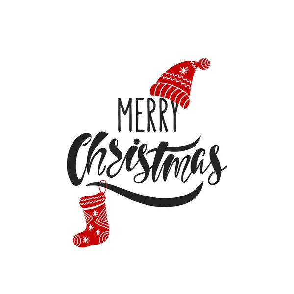 Boldog karácsonyt. Kézzel rajzolt kalligráfia szöveg. Üdülés tipográfia design karácsonyi zokni és kalap. Fekete és piros karácsonyi üdvözlőlap. — Stock Vector