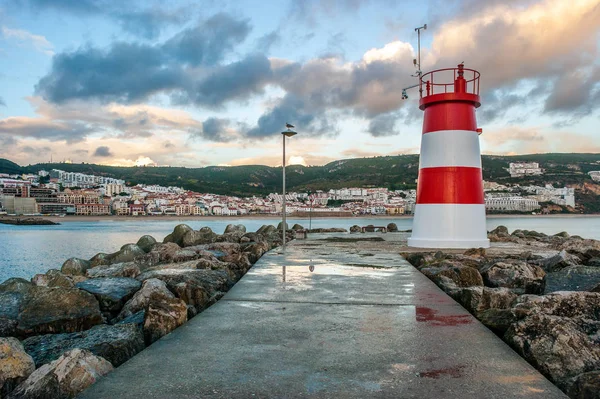 Deniz feneri Sesimbra Portekizce Köyü