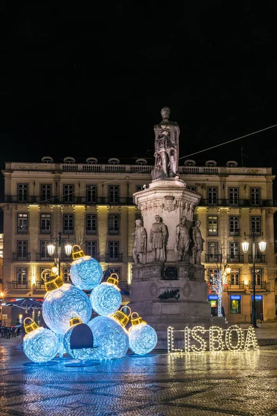 Portekiz Başkenti Lizbon Noel Topları Camões Meydanı Süslenmiş — Stok fotoğraf