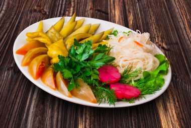 Farklı kış turşusu ve sebzeleri