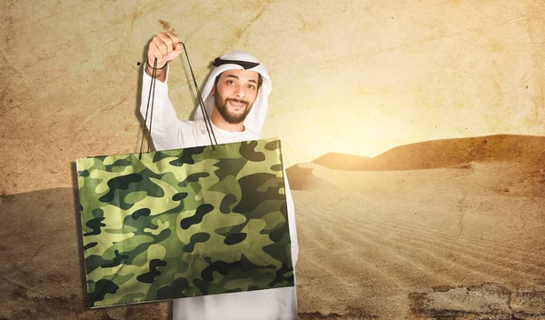 Araber Mit Militärischer Tasche — Stockfoto