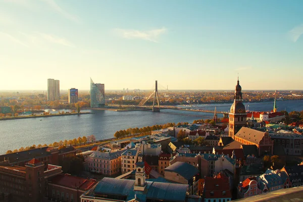 Riga, Lettland - Blick auf die Altstadt — Stockfoto