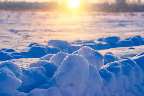 Schneeverwehungen Winter Sonniges Wetter Und Sonnenlicht Oberfläche Des Schnees Mit — Stockfoto