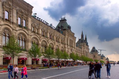 MOSCOW - 14 Temmuz 2019: Rusya Devlet Tarih Müzesi Moskova 'daki Kızıl Meydan ile Manege Meydanı arasında yer almaktadır.