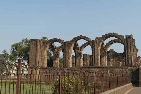 Majestuosos Arcos Una Tumba Bares Kaman Ciudad Bidzhapur Del Estado — Foto de Stock