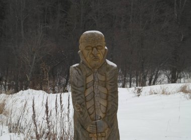 Masal karakteri ahşap heykel 