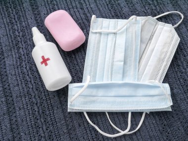 Koruyucu maske, sabun, jel ve eldivenler - virüs önleme