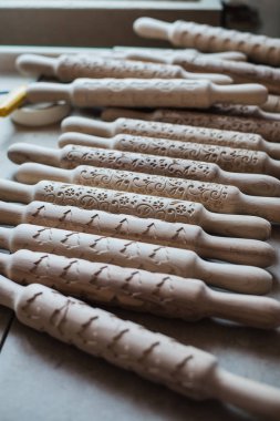 Rolling Pins seramik kurs tablosunda yakın çekim
