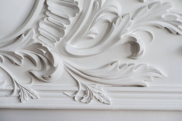 Luxury white wall design bas-relief with stucco mouldings roccoco element