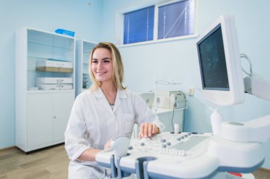 Ultrason makinesi, doktorlar el usg soruşturma Uscg